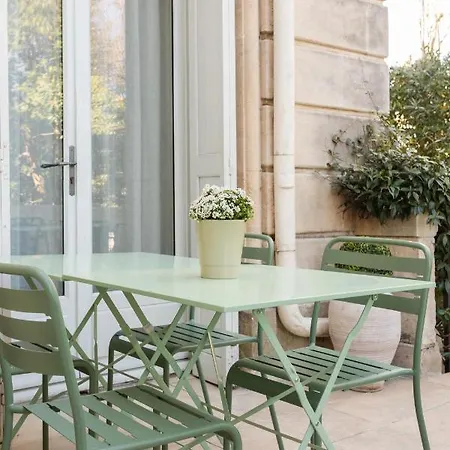 Maison Douce Bed and Breakfast 4*